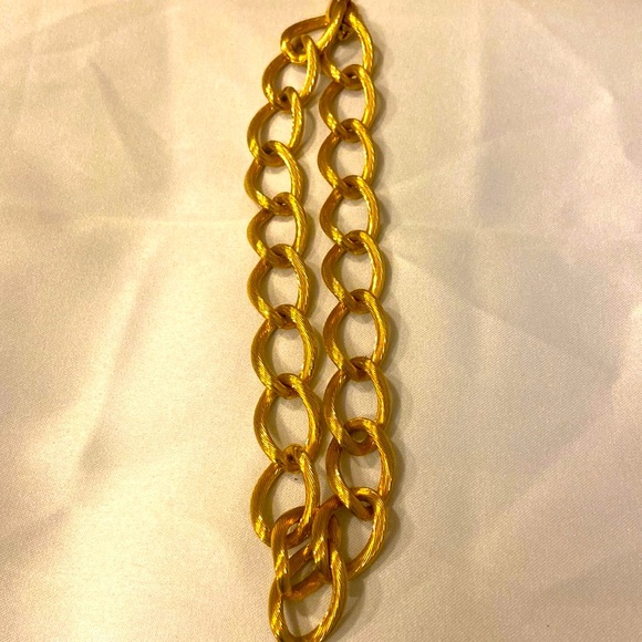 Christian Dior Gold Luxury Necklace  & Earring Set - Picture 8 of 8